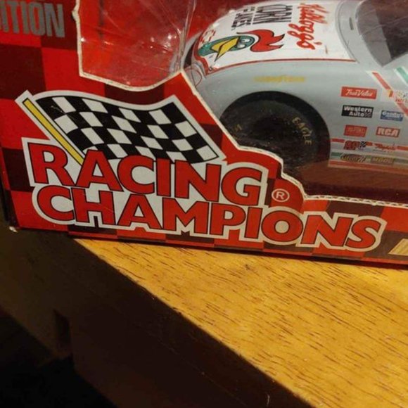 1996 Edition Terry Labonte Racing Champions Kellogg Corn Flakes 1/24 Sca… - Picture 5 of 7